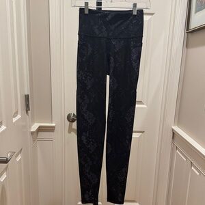Old Navy Black Snake Print Leggings